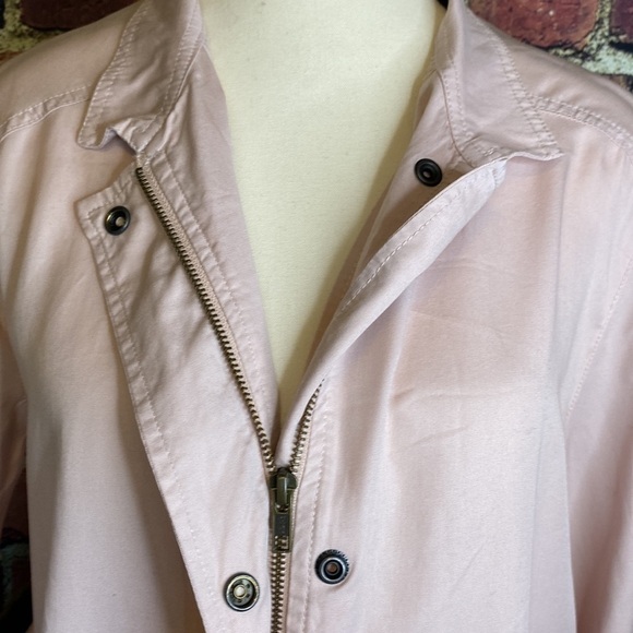 HINGE Light Pink 100% Lyocell Soft bomber spring jacket size S - Picture 3 of 10